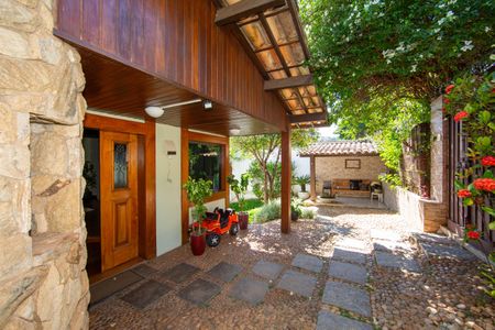 Apartamento à venda com 650m², 5 quartos e 4 vagasJARDIM/FACHADA