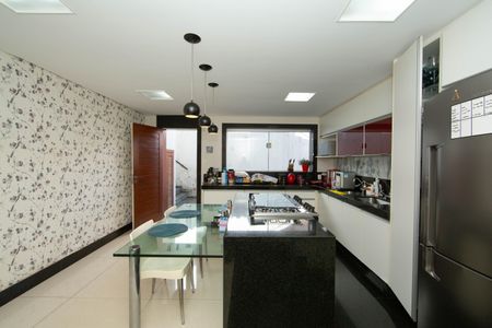 Apartamento à venda com 650m², 5 quartos e 4 vagasCOZINHA