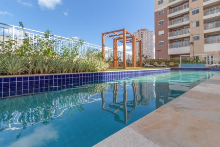 Apartamento para alugar com 50m², 2 quartos e 1 vagaÁrea comum - Piscina