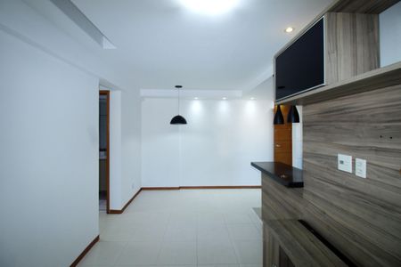 Apartamento para alugar com 89m², 3 quartos e 1 vagaSala