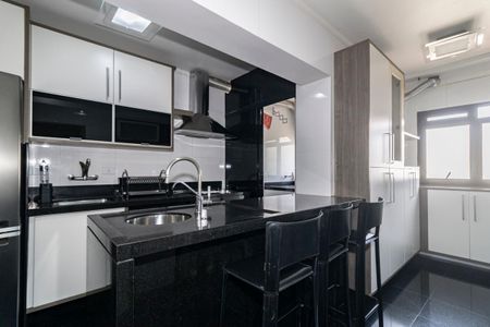 Apartamento para alugar com 146m², 3 quartos e 2 vagasCozinha