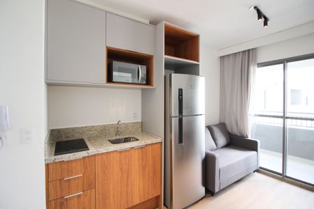Cozinha de apartamento para alugar com 1 quarto, 24m² em Vila Nova Conceição, São Paulo