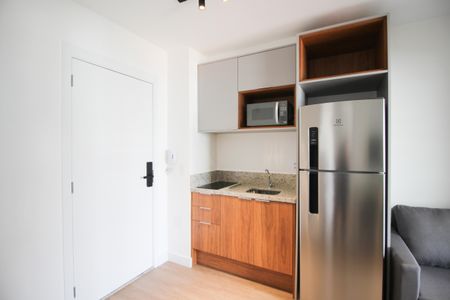 Cozinha de apartamento para alugar com 1 quarto, 24m² em Vila Nova Conceição, São Paulo
