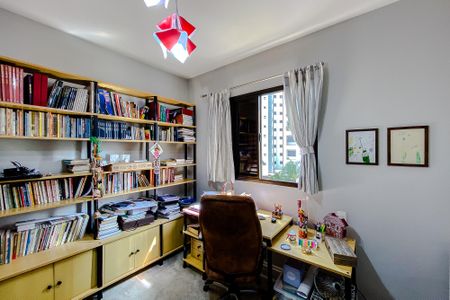 Apartamento à venda com 127m², 4 quartos e 2 vagasQuarto 3