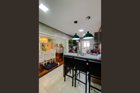 Apartamento à venda com 127m², 4 quartos e 2 vagasCozinha