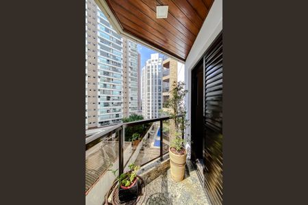 Apartamento à venda com 127m², 4 quartos e 2 vagasVaranda da Suíte