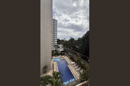 Apartamento à venda com 146m², 3 quartos e 2 vagasVaranda