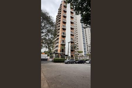 Apartamento à venda com 146m², 3 quartos e 2 vagasFachada