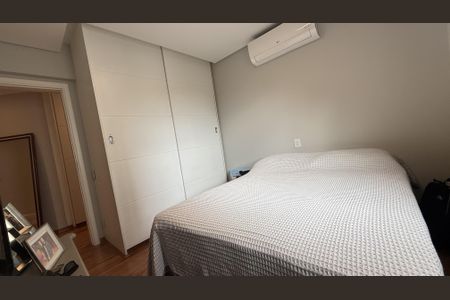 Apartamento à venda com 146m², 3 quartos e 2 vagasQuarto 