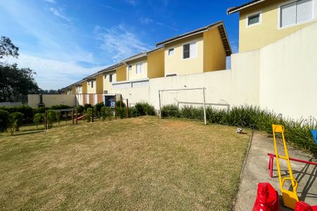 Casa de condomínio para alugar com 64m², 2 quartos e 2 vagasQuadra Esportiva