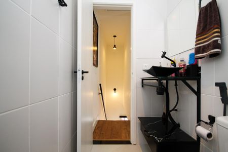Casa de condomínio para alugar com 64m², 2 quartos e 2 vagasBanheiro