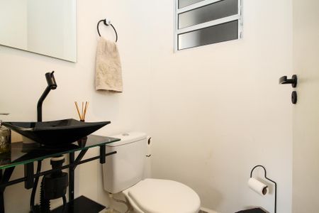 Casa de condomínio para alugar com 64m², 2 quartos e 2 vagasLavabo