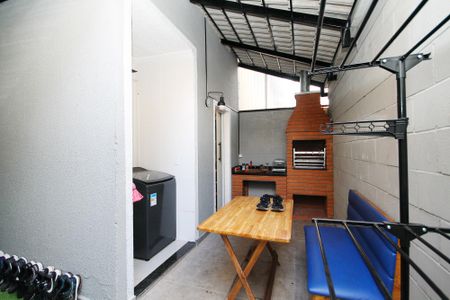 Casa de condomínio para alugar com 64m², 2 quartos e 2 vagasQuintal - Churrasqueira