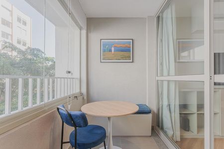 Varanda de kitnet/studio para alugar com 1 quarto, 30m² em Pinheiros, São Paulo