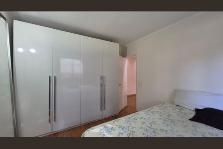 Apartamento à venda com 71m², 2 quartos e 2 vagasQuarto 