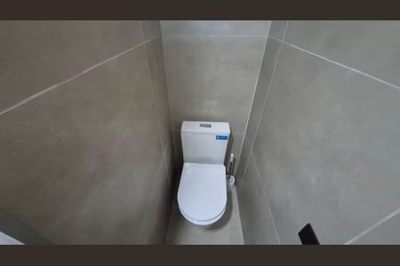 Apartamento à venda com 71m², 2 quartos e 2 vagasBanheiro 2