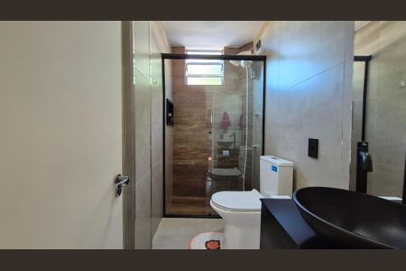 Apartamento à venda com 71m², 2 quartos e 2 vagasBanheiro 