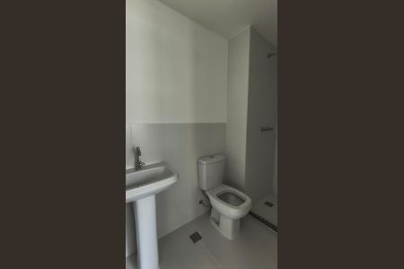 Apartamento à venda com 65m², 3 quartos e 2 vagas Apartamento à venda com 65m², 3 quartos e 2 vagasBanheiro da Suíte