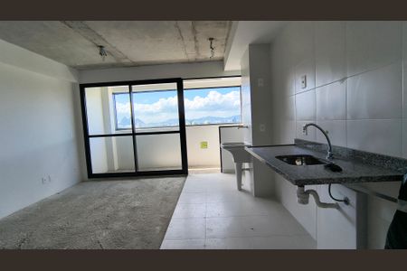 Apartamento à venda com 65m², 3 quartos e 2 vagas Apartamento à venda com 65m², 3 quartos e 2 vagasCozinha e Área de Serviço