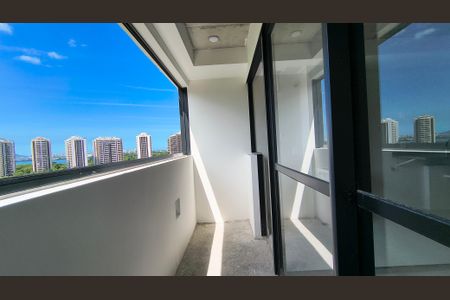 Varanda  de apartamento à venda com 3 quartos, 65m² em Barra da Tijuca, Rio de Janeiro