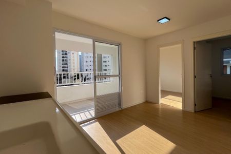 Sala/Cozinha de apartamento para alugar com 2 quartos, 42m² em Vila Dom Pedro I, São Paulo