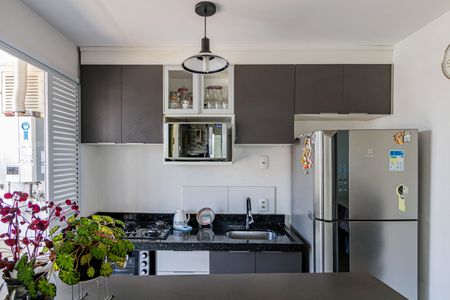 Cozinha de apartamento à venda com 2 quartos, 42m² em Parque Industrial Tomas Edson, São Paulo