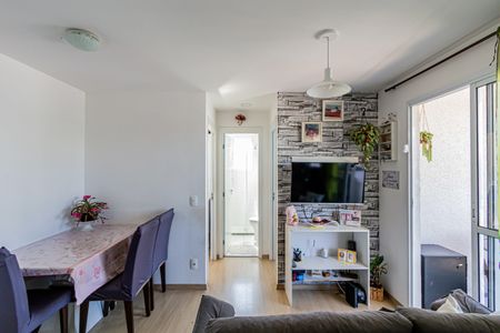 Sala de apartamento à venda com 2 quartos, 42m² em Parque Industrial Tomas Edson, São Paulo