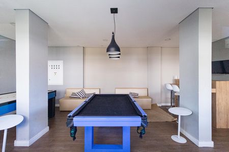 Apartamento à venda com 57m², 2 quartos e 1 vaga Apartamento à venda com 57m², 2 quartos e 1 vagaÁrea comum - Salão de jogos