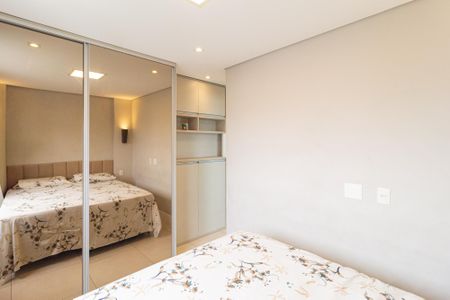 Apartamento à venda com 57m², 2 quartos e 1 vaga Apartamento à venda com 57m², 2 quartos e 1 vagaSuíte
