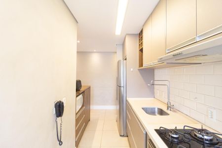Apartamento à venda com 57m², 2 quartos e 1 vaga Apartamento à venda com 57m², 2 quartos e 1 vagaCozinha e Área de Serviço