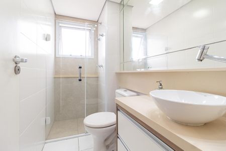 Apartamento à venda com 57m², 2 quartos e 1 vaga Apartamento à venda com 57m², 2 quartos e 1 vagaBanheiro social