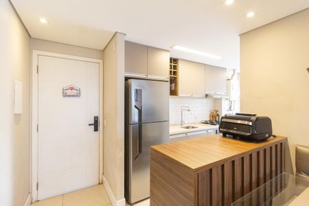 Apartamento à venda com 57m², 2 quartos e 1 vaga Apartamento à venda com 57m², 2 quartos e 1 vagaCozinha e Área de Serviço