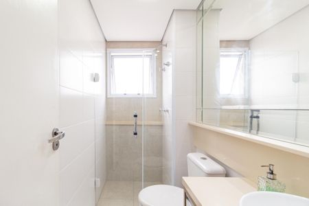 Apartamento à venda com 57m², 2 quartos e 1 vaga Apartamento à venda com 57m², 2 quartos e 1 vagaBanheiro social