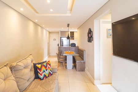 Sala de apartamento à venda com 2 quartos, 57m² em Vila Osasco, Osasco