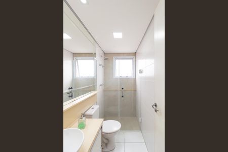 Apartamento à venda com 57m², 2 quartos e 1 vaga Apartamento à venda com 57m², 2 quartos e 1 vagaBanheiro da Suíte
