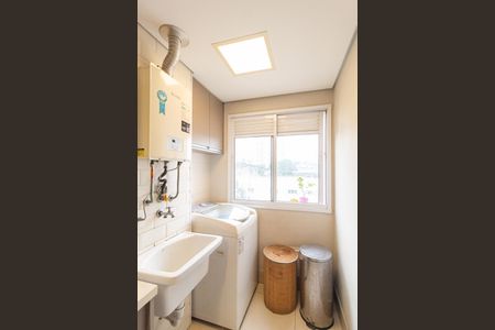 Apartamento à venda com 57m², 2 quartos e 1 vaga Apartamento à venda com 57m², 2 quartos e 1 vagaCozinha e Área de Serviço