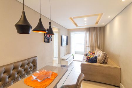 Sala de apartamento à venda com 2 quartos, 57m² em Vila Osasco, Osasco