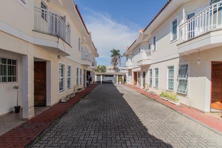 Casa de condomínio para alugar com 83m², 3 quartos e 1 vagaÁrea comum