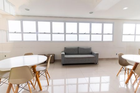 Studio para alugar com 24m², 1 quarto e 1 vaga Studio para alugar com 24m², 1 quarto e 1 vagaÁrea comum - Salão de festas