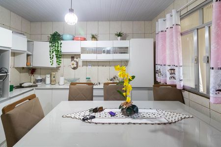 Casa para alugar com 180m², 3 quartos e 2 vagas Casa para alugar com 180m², 3 quartos e 2 vagasCozinha