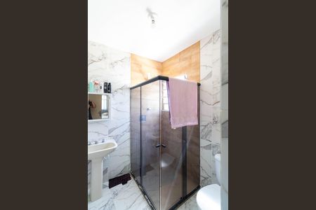 Casa para alugar com 180m², 3 quartos e 2 vagas Casa para alugar com 180m², 3 quartos e 2 vagasBanheiro do Quarto 2