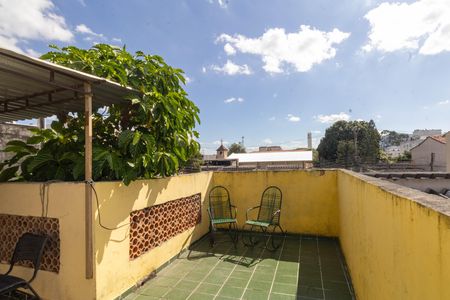 Casa para alugar com 180m², 3 quartos e 2 vagas Casa para alugar com 180m², 3 quartos e 2 vagasVaranda