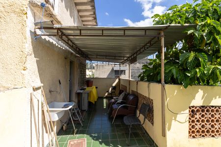 Casa para alugar com 180m², 3 quartos e 2 vagas Casa para alugar com 180m², 3 quartos e 2 vagasVaranda