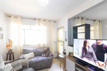 Casa para alugar com 180m², 3 quartos e 2 vagas Casa para alugar com 180m², 3 quartos e 2 vagasSala