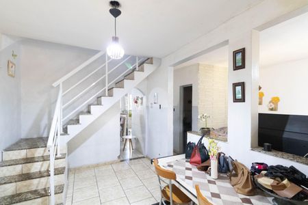 Casa para alugar com 180m², 3 quartos e 2 vagas Casa para alugar com 180m², 3 quartos e 2 vagasSala de Jantar