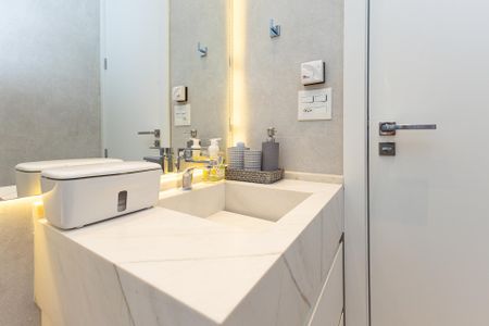 Apartamento à venda com 269m², 4 quartos e 4 vagasBanheiro da Suíte 4