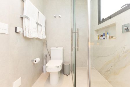 Apartamento à venda com 269m², 4 quartos e 4 vagasBanheiro da Suíte