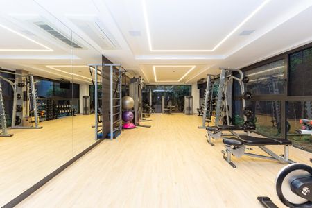Apartamento à venda com 269m², 4 quartos e 4 vagasÁrea comum - Academia