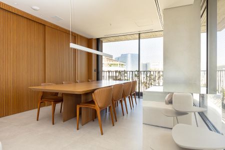 Apartamento à venda com 269m², 4 quartos e 4 vagasSala