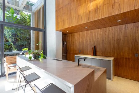 Apartamento à venda com 269m², 4 quartos e 4 vagasÁrea comum - Salão de festas